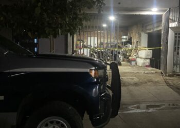 Discute con su vecino por una propiedad y recibe un balazo en la cara