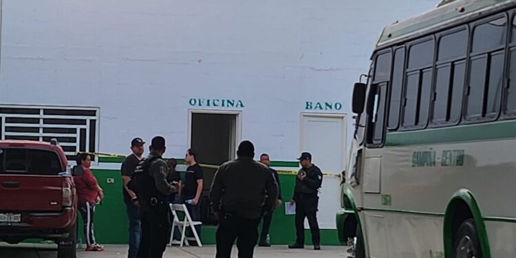 Ejecutan de un balazo en la cabeza al administrador de una “Yarda” de camiones urbanos