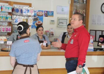 El debate entre candidatos a diputados federales servirá para que la gente sepa quién es cada uno y no se vaya sólo por marcas: Noé Heredia