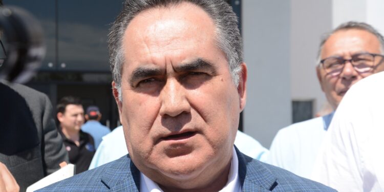 Lamenta Jesús Madueña que la Fiscalía insista en mantener las acusaciones por presunto abuso de autoridad cuando ya existe una sentencia judicial en contra de la actuación de la ASE