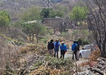 Hallan otros tres cuerpos sin vida enterrados clandestinamente al sur-oriente de Culiacán