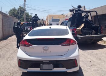 Grupo Élite asegura a un hombre; llevaba un arma de fuego y viajaba en vehículo robado