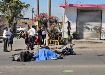 Choque de motocicletas deja un muerto y un herido en la colonia López Mateos