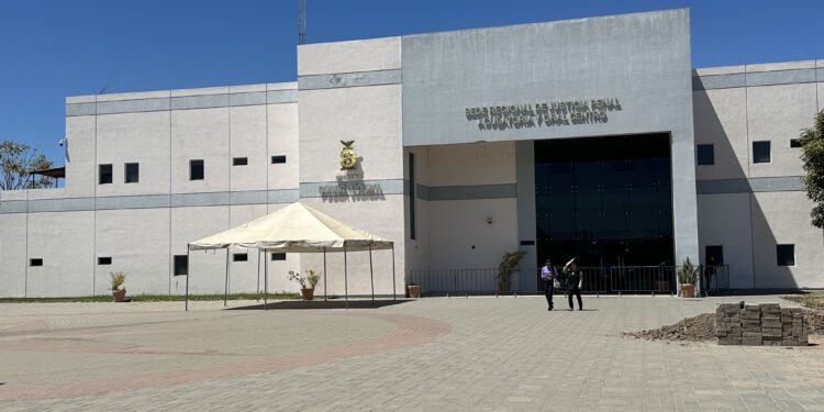 Por declarar en contra de “El Químico” liberan del proceso a dos ex funcionarios