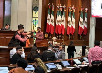 Congreso elige  a Adán Alberto Salazar y a Abigail Noriega propietarios de la X y Xl Magistratura