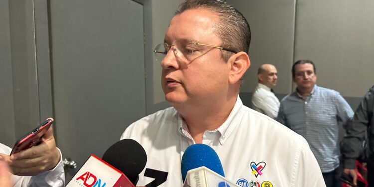 Noé Heredia anuncia que presentarán denuncia contra  Merary Villegas; es ella quien gasta más en publicidad, asegura