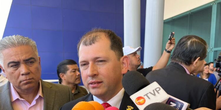 “Amiga dese cuenta”, responde Robespierre Lizárraga a titular de la ASE ante postura de fiscalizar a la UAS