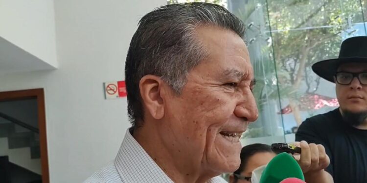 Intensión de denuncia de la UAS a auditora y diputados es un extravío: Feliciano Castro