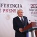 López Obrador anuncia incremento salarial del 10% para maestros de educación básica