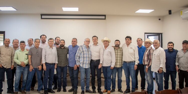 Ayuntamiento y Módulos de Riego suman esfuerzos para prevenir inundaciones con limpieza de drenes arroyos y canales de Culiacán