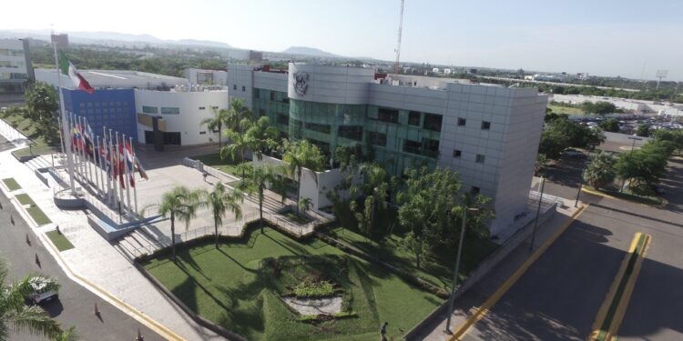 Confirma Juzgado Tercero de Distrito de Sinaloa la vinculación a proceso y medidas cautelares del comité de adquisiciones de la UAS