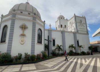 “Estamos nerviosos”: trabajadores de la iglesia del Padre Cuco, tras destrozos