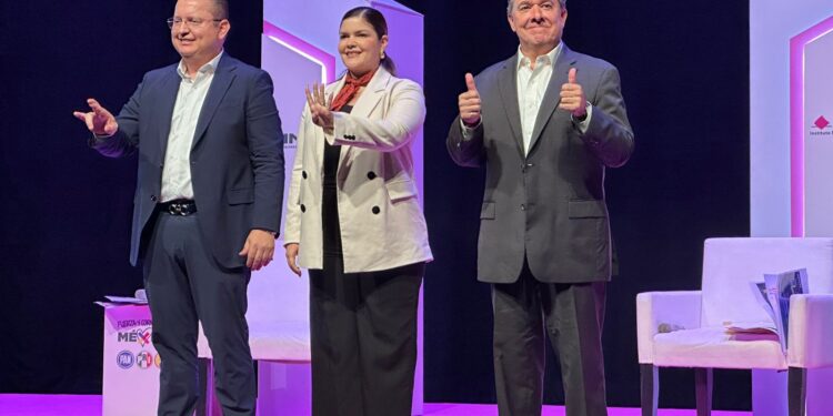 Con más señalamientos y pocas propuestas se desarrolla debate de candidatos a diputados federales del distrito 07