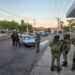 Roban automóvil a mano armada y lo chocan momentos después