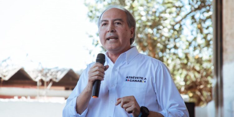 Inzunza le teme a debatir conmigo, si tuviera una hoja de vida limpia se presentaría: Eduardo Ortiz