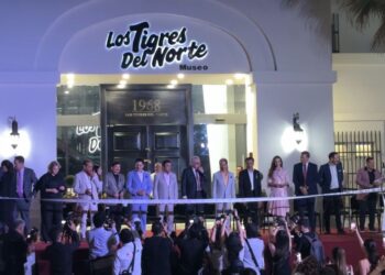 Los Tigres del Norte inauguran con emoción su museo en Mocorito