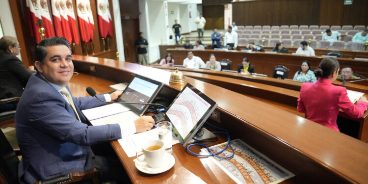 Felicita Congreso a madres sinaloenses por su liderazgo y amor cotidiano
