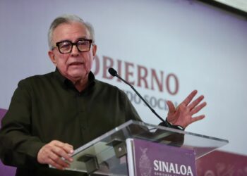 Atiende gobierno del estado el abasto de agua para consumo humano y ganadero: Rocha