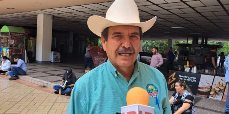 Detienen a líder agrícola Baltazar Valdez en Chihuahua