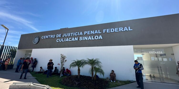 Baltazar es acusado por la toma de Pemex; juez declara receso de dos horas en audiencia