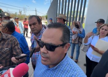 Ante el temor de ser detenidos por toma de casetas, dos productores agrícolas se amparan