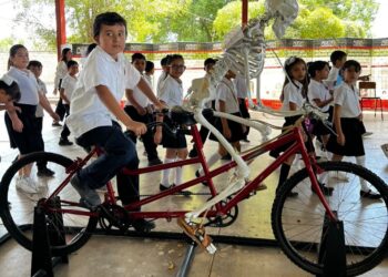 Disfrutan Ciencia en Movimiento 95 mil niñas, niños y jóvenes de los 18 municipios