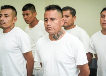 Condenan a 6 mexicanos por traficar cocaína valuada en 20 millones de dólares en El Salvador