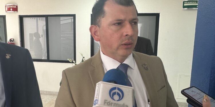 No van a ganar recurso de revisión de amparos, responde Robespierre Lizárraga a Feliciano Castro