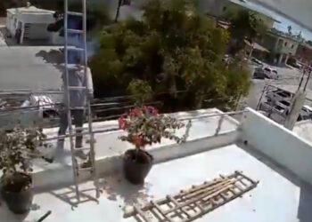 Hombre que recibió descarga eléctrica en Los Mochis registra un estado de salud de gravedad