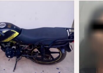 Municipales detienen a un hombre con una motocicleta robada