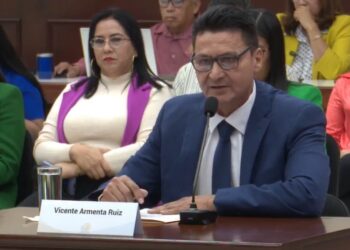 Comparece Vicente Armenta, aspirante a ocupar el Órgano Interno de Control de la FGE