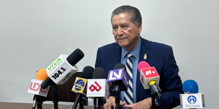 En Sinaloa no existe una situación para alarmarnos por apagones: Feliciano Castro