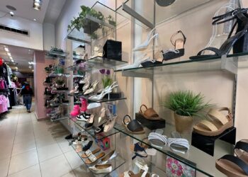 ¿Ya compraste el regalo de mamá? Locatarios del centro registran un ligero repunte en las ventas