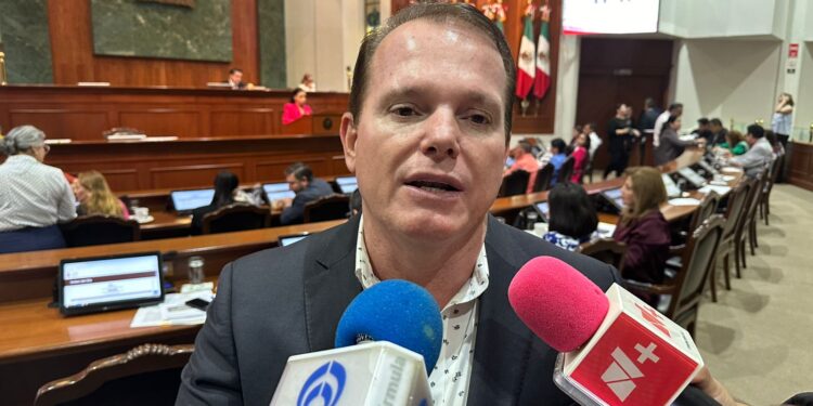 Diputado exhorta a la FGE acelerar investigaciones para dar con el paradero del joven Javier Maximiliano