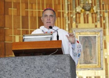 Autoridades revelan que el Padre Rangel Mendoza entró al motel por su propio pie acompañado de otra persona