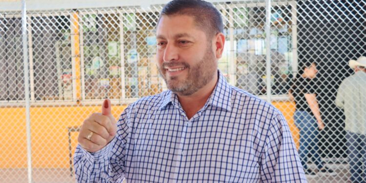 José Paz López  invita a la población a participar en la fiesta de la democracia