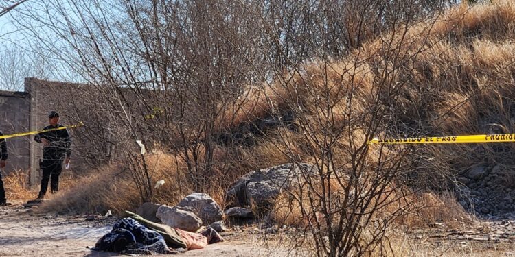 Localizan a un asesinado envuelto en dos cobijas entre Alturas del Sur y Las Coloradas
