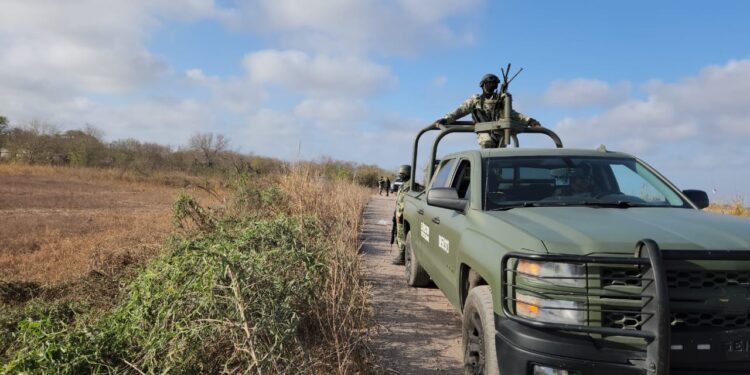 Localizan a un hombre asesinado a balazos cerca del Seminario