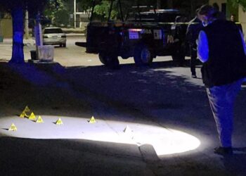 Balean supuestos policías a joven motociclista en el bulevar Agricultores