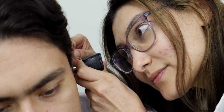 La enfermedad de Meniere puede incapacitar a la persona que lo padece: Yarittza Karlett Cossio Mejía