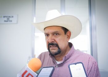 Serapio Vargas presenta iniciativa para reformar la Ley y limitar la reelección de legisladores locales