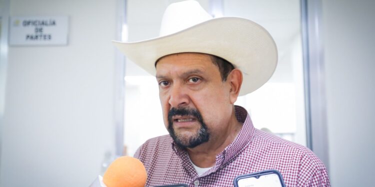 Serapio Vargas presenta iniciativa para reformar la Ley y limitar la reelección de legisladores locales