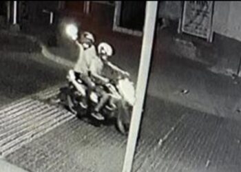 Atacan a balazos al diario “A discusión” durante la noche de ayer