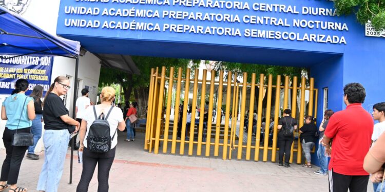 La Preparatoria Semiescolarizada de la UAS mantiene abiertas sus inscripciones, para aquellos que quieran concluir con su bachillerato