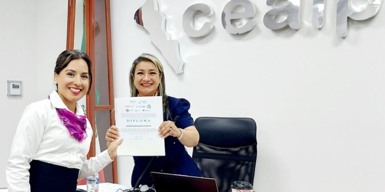 Pleno de CEAIP entrega reconocimientos a personas servidoras públicas que concluyeron Diplomado Internacional en Transparencia y Seguridad