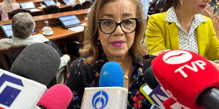 Los de Morena critican de los dientes para afuera; regresaron a su curul y hasta se reeligieron: Alba Virgen Montes