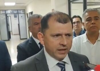 La Segob no nos ha convocado, el país tiene muchos problemas: Robespierre Lizárraga