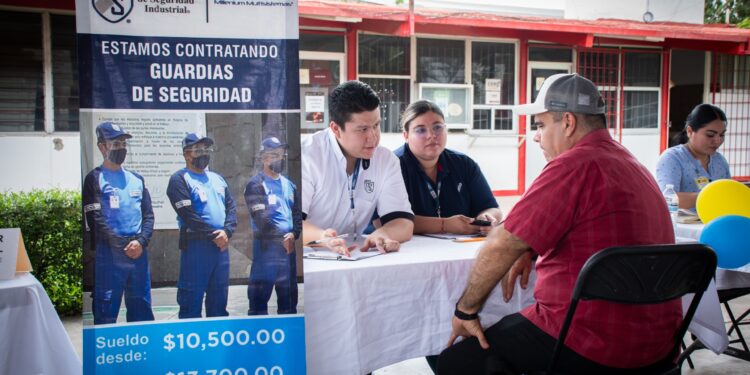 Realizan exitosa Jornada del Empleo con más de 400 vacantes ofrecidas por diversas empresas locales