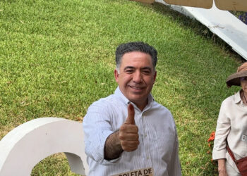 El candidato a senador Enrique Inzunza,  a favor de una gran fiesta por la democracia