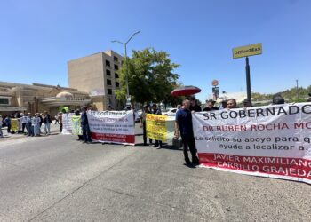 “Ellos saben dónde está”, regrésenme a Javier Maximiliano: Madre de joven desaparecido  al protestar en FGE